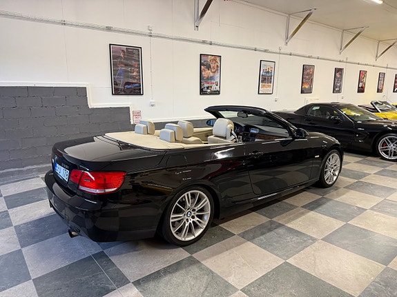 BMW 335i 3 of 30