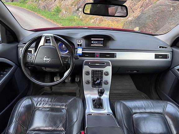 Volvo V70 6 of 7