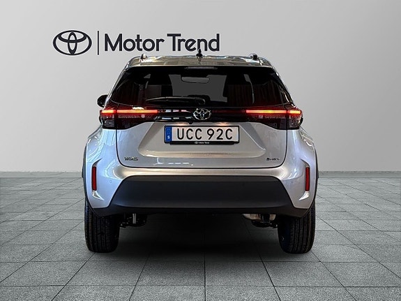 Toyota Yaris Cross 4 of 22
