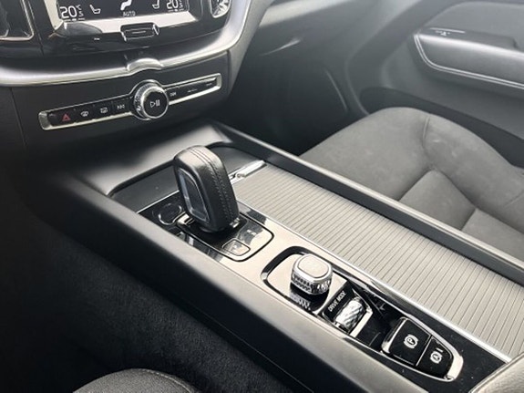 Volvo XC60 19 of 20