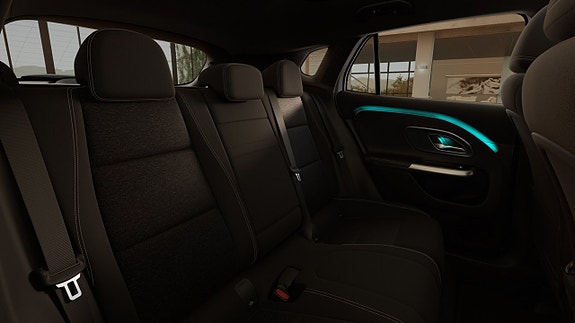 Mercedes-Benz GLA250 9 of 10