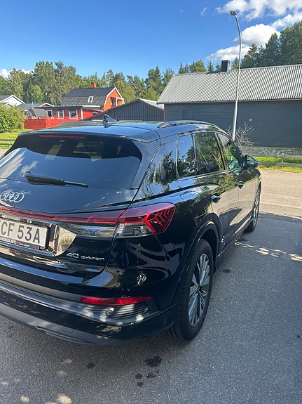 Audi Q4 e-tron 12 of 13
