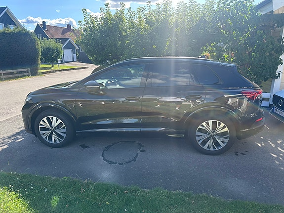 Audi Q4 e-tron 5 of 13