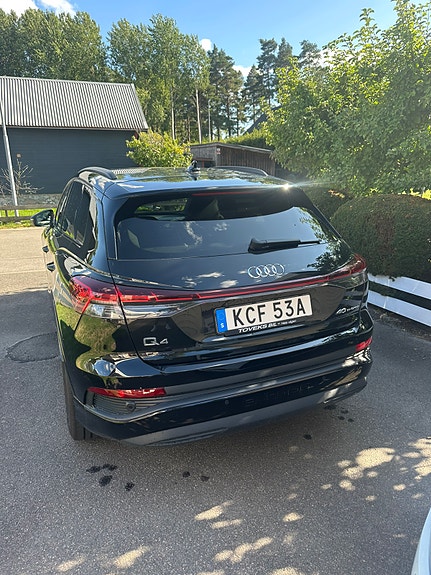 Audi Q4 e-tron 6 of 13