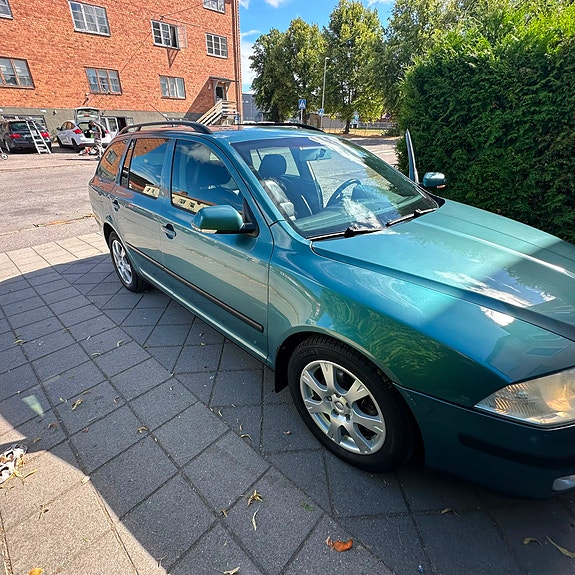 Skoda Octavia 4 of 7