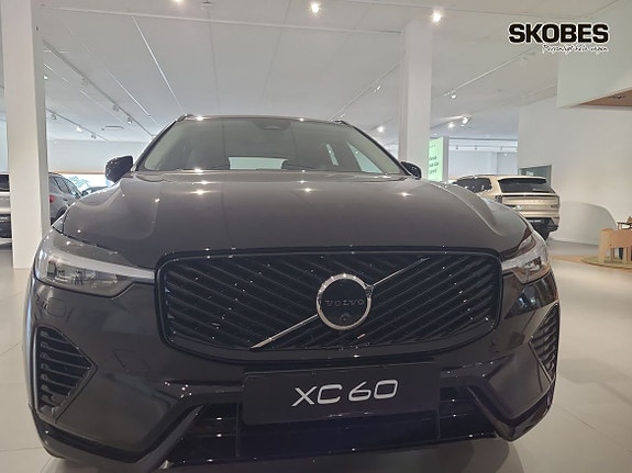 Volvo XC60 2 of 18