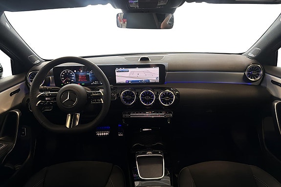 Mercedes-Benz A250 7 of 14