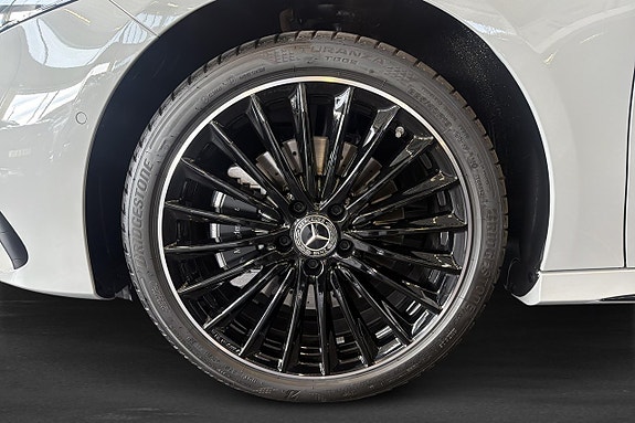 Mercedes-Benz A250 14 of 14