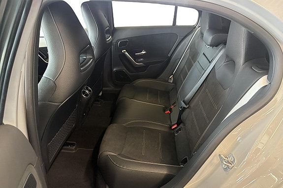 Mercedes-Benz A250 9 of 14