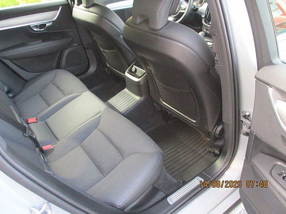 Volvo V90 10 of 15