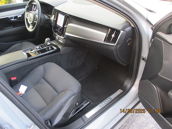 Volvo V90 8 of 15