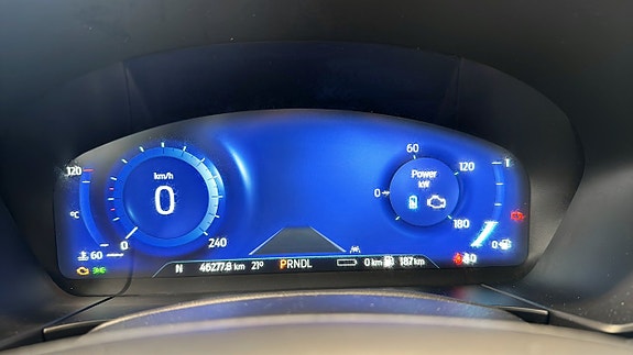 Ford Kuga 13 of 18