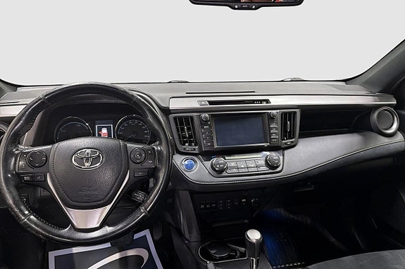 Toyota RAV4 9 of 11