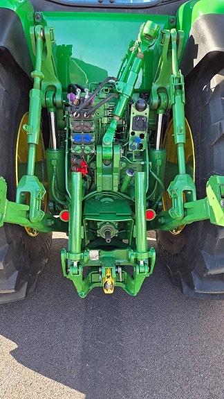 John Deere 8310R AP FL GPS 11 of 13
