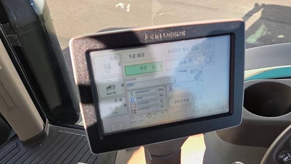 John Deere 8310R AP FL GPS 8 of 13
