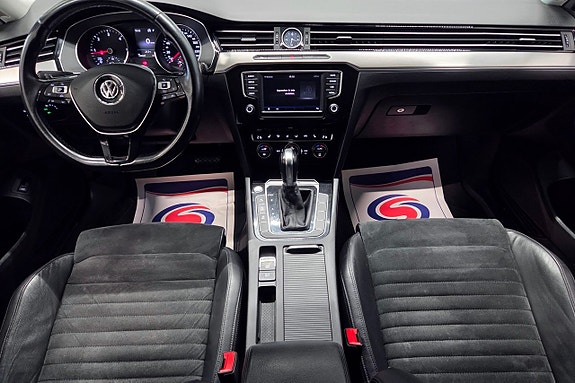Volkswagen Passat 7 of 22