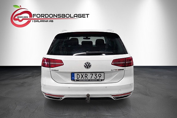 Volkswagen Passat 5 of 22