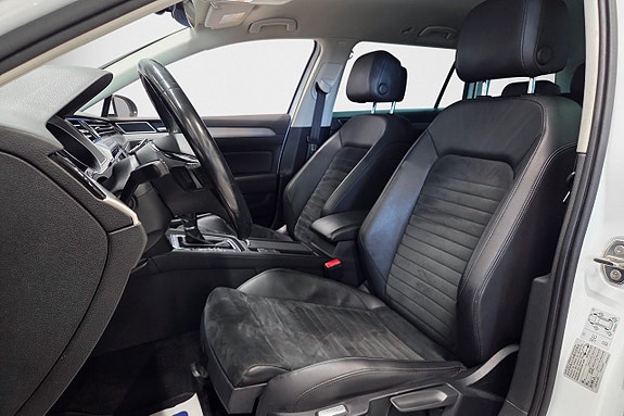 Volkswagen Passat 9 of 22