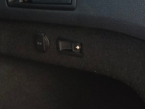 Volkswagen Passat 14 of 22