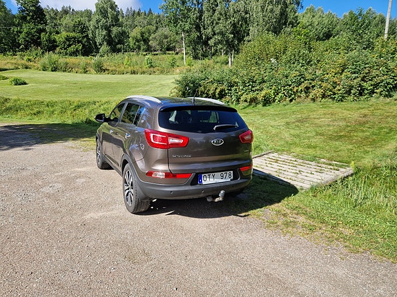 Kia Sportage 2 of 5