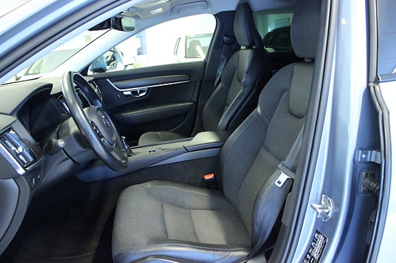 Volvo V90 Cross Country 6 of 9