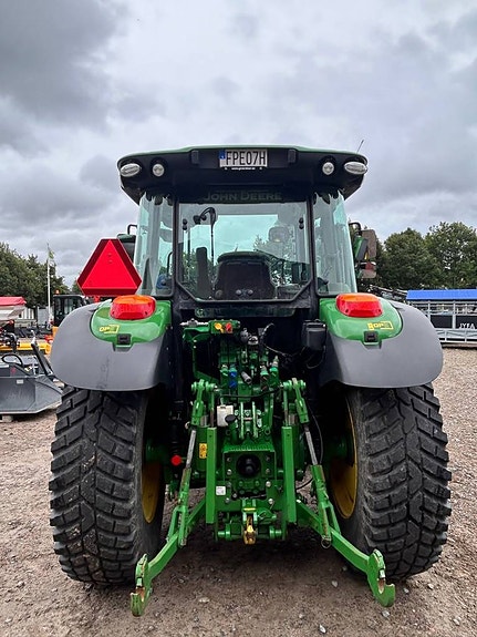 John Deere 5125R 5 of 6