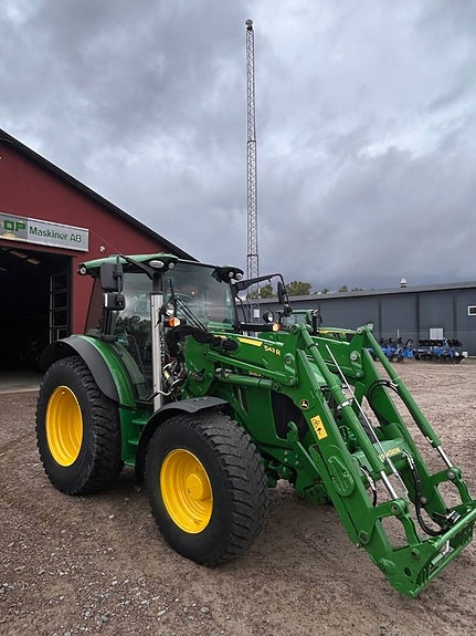 John Deere 5125R 3 of 6