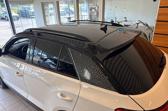 Volkswagen T-Roc 5 of 16