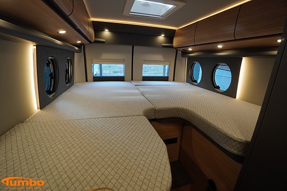 Malibu Van 640 LE RB first class ? two rooms GT skyview - Dieselpanna - 400 6 of 18