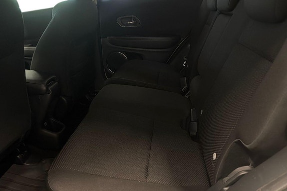 Honda HR-V 12 of 27