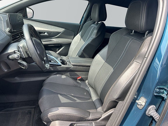 Peugeot 3008 8 of 15