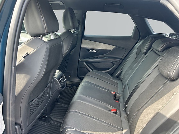 Peugeot 3008 10 of 15