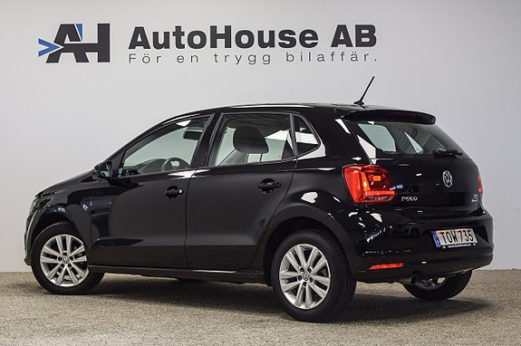 Volkswagen Polo 2 of 23