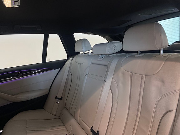 BMW 520 9 of 13