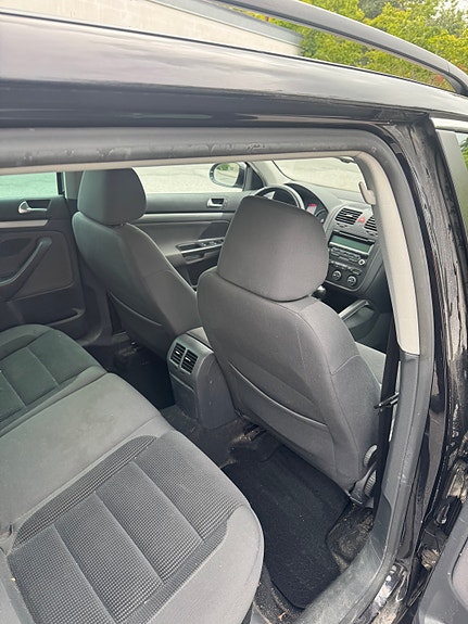 Volkswagen Golf V 8 of 10