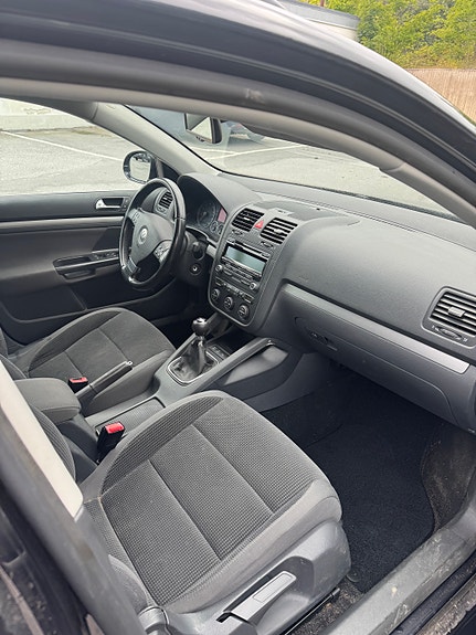 Volkswagen Golf V 9 of 10