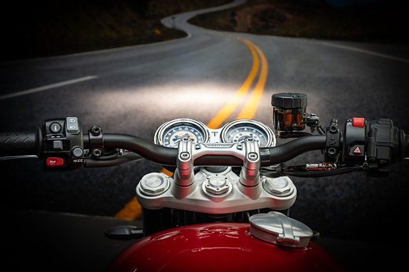 Triumph Speed Twin 1200 *Motone avgassystem* 8 of 10