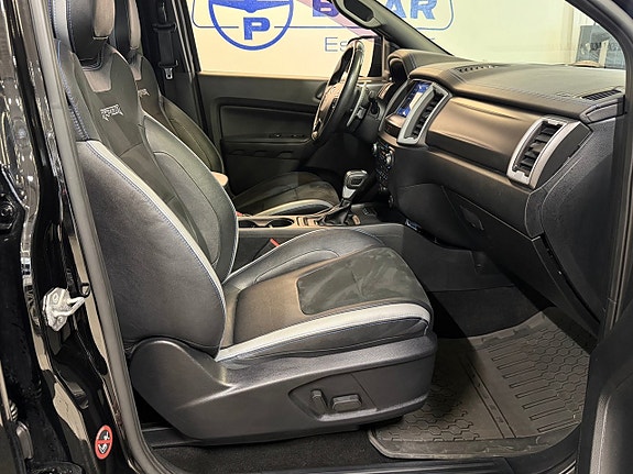 Ford Ranger Raptor 19 of 23