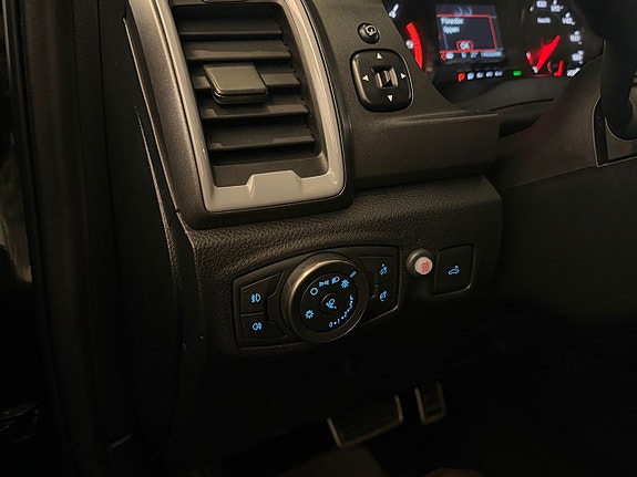 Ford Ranger Raptor 18 of 23
