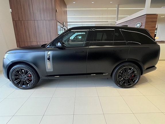 Land Rover Range Rover 4 of 10