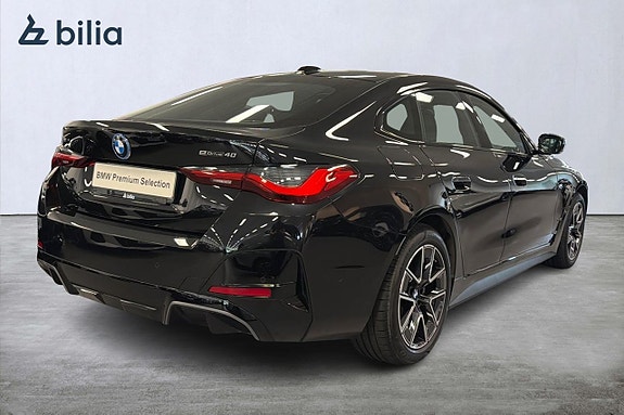 BMW i4 17 of 18
