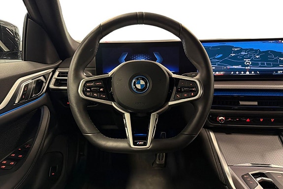 BMW i4 9 of 18