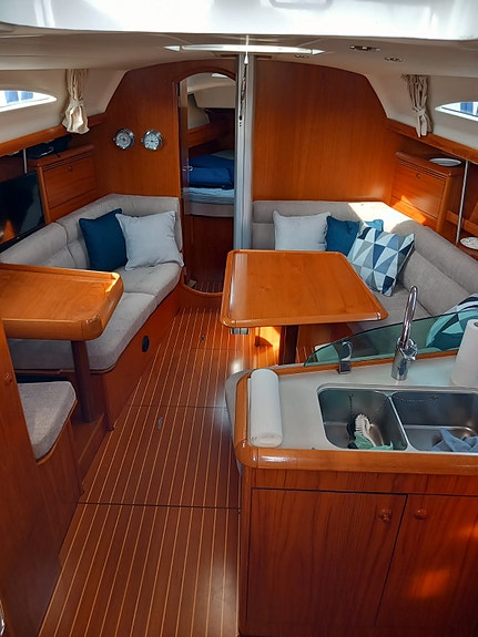 Jeanneau Sun Fast 37 2005 5 of 8