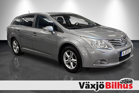 Toyota Avensis 4 of 11