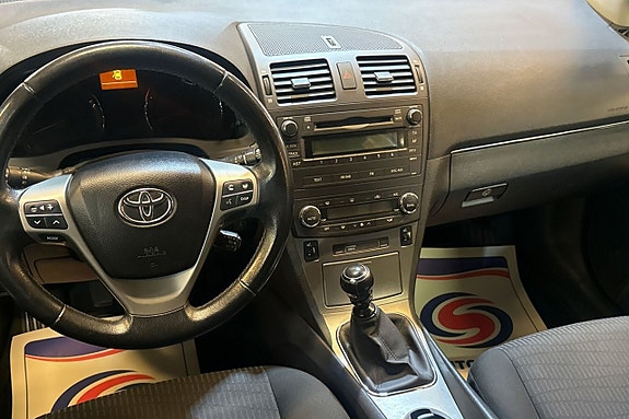 Toyota Avensis 10 of 11