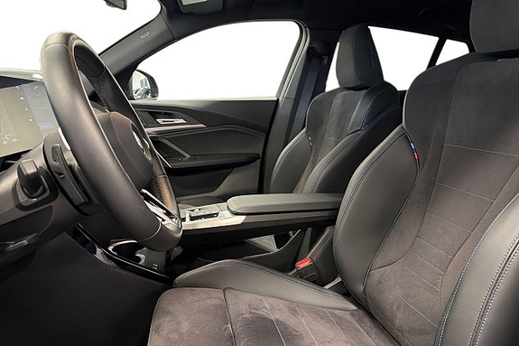 BMW iX2 12 of 18