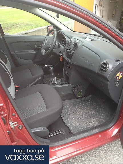 Dacia Sandero 10 of 15