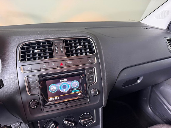 Volkswagen Polo 13 of 20
