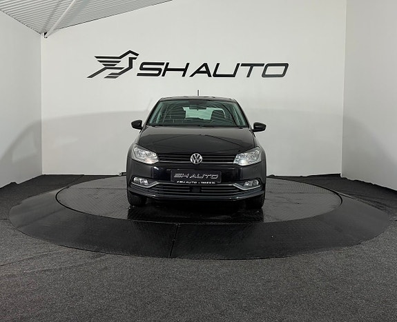 Volkswagen Polo 2 of 20