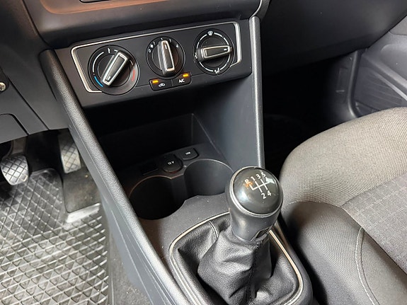 Volkswagen Polo 20 of 20